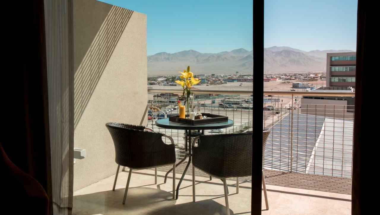 Mds Hotel Calama Extérieur photo A view from a private balcony