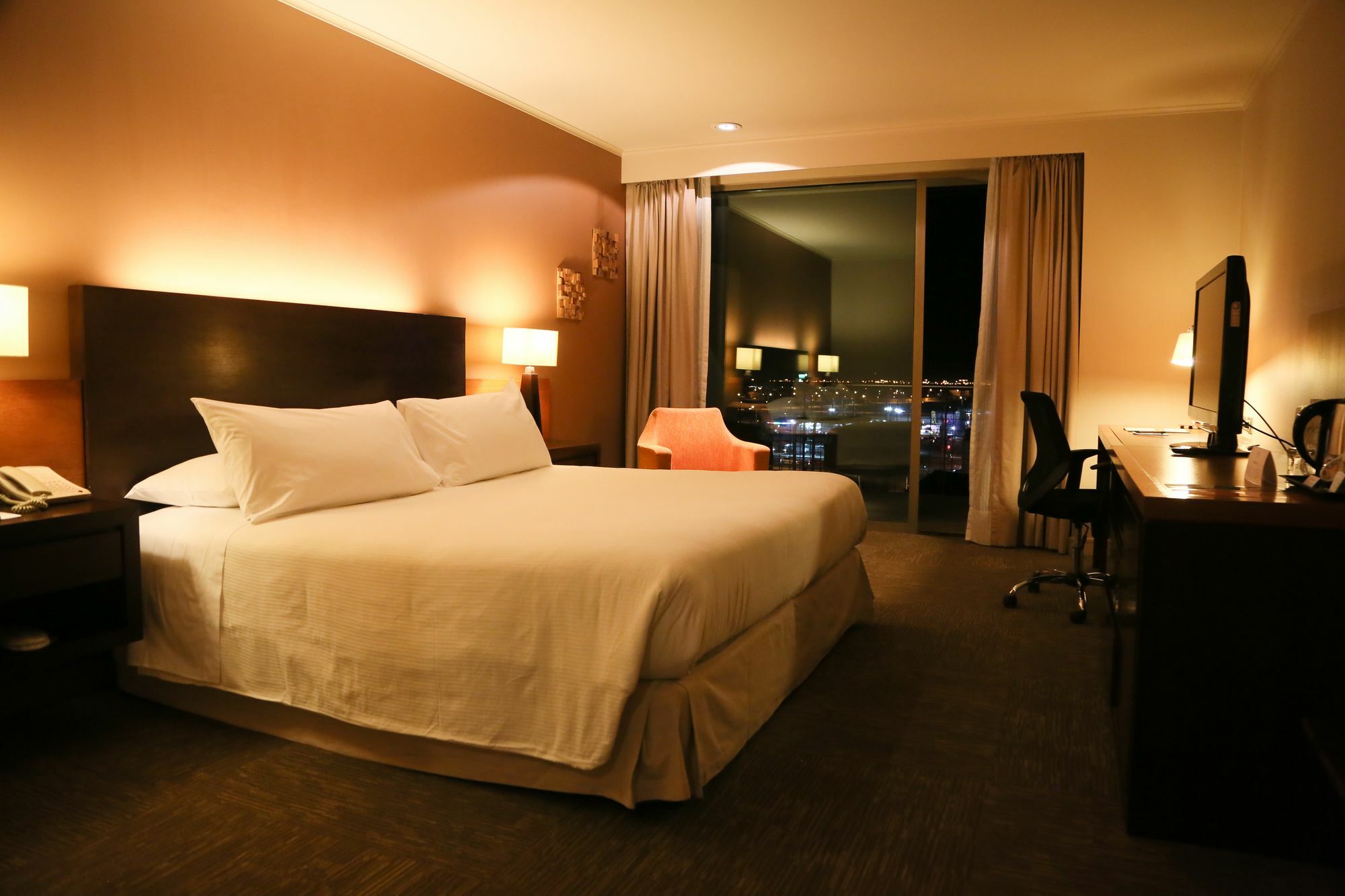 Mds Hotel Calama Extérieur photo A room at the hotel